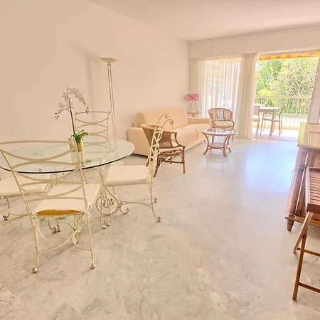 Apartment L'hacienda *
